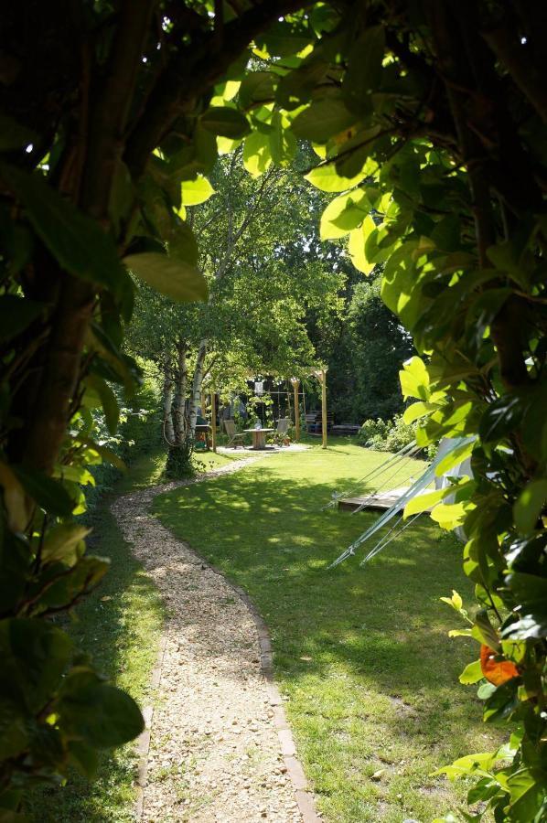 Secret Garden Glamping Hotel Lymington Ngoại thất bức ảnh