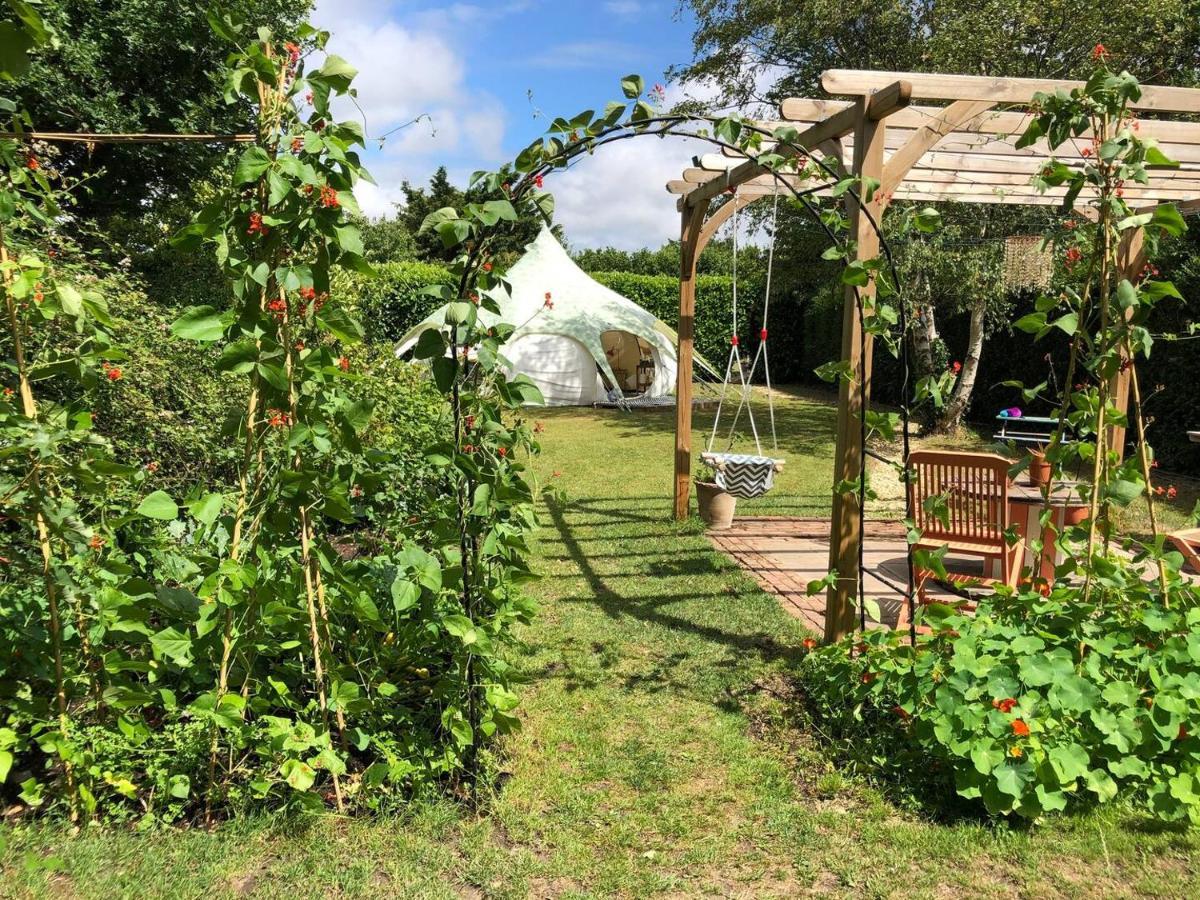 Secret Garden Glamping Hotel Lymington Ngoại thất bức ảnh