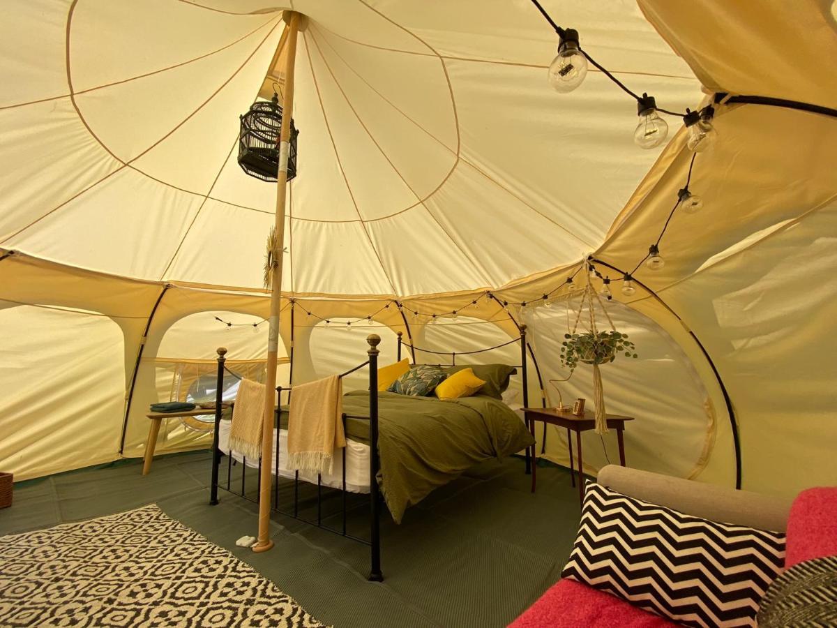 Secret Garden Glamping Hotel Lymington Ngoại thất bức ảnh