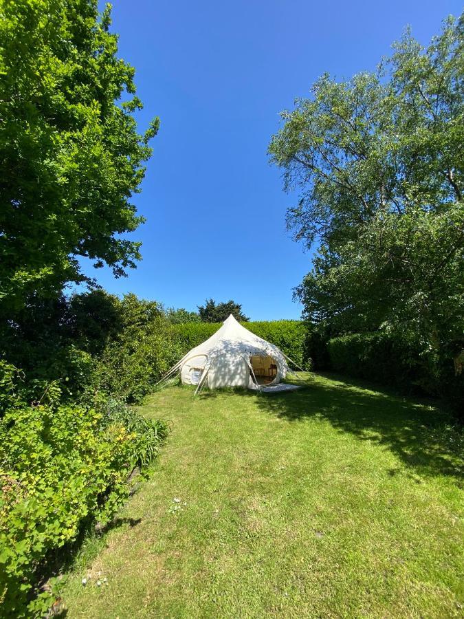 Secret Garden Glamping Hotel Lymington Ngoại thất bức ảnh
